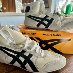 Vintage new Ascics Tiger Sports Shoes